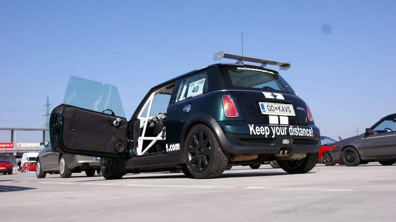 Mini03.JPG