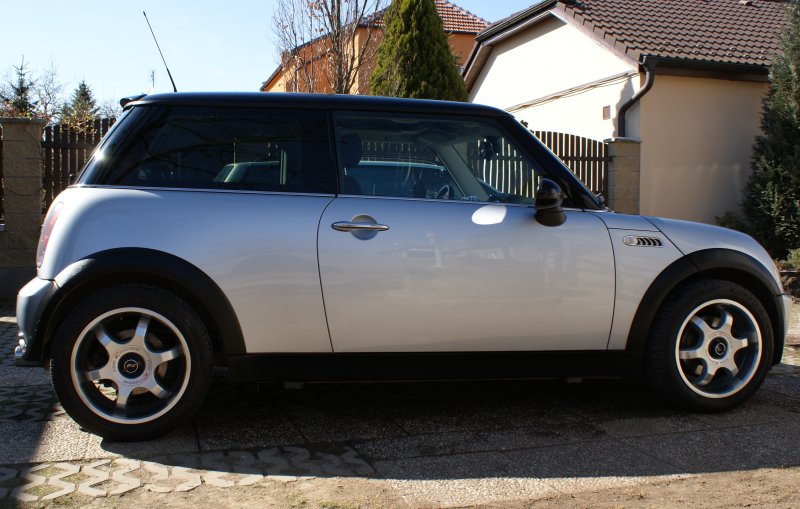 mini002.jpg