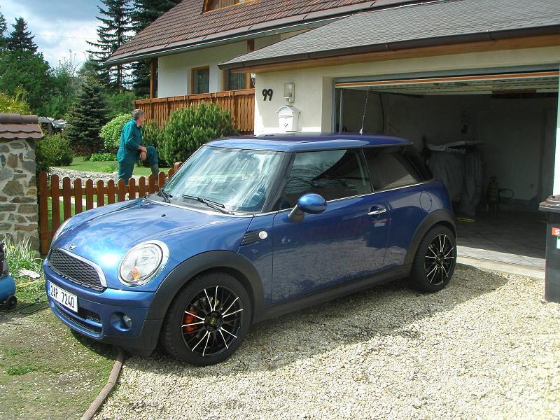 MINI11.JPG
