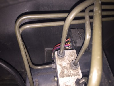 konektor abs.jpg (347.9 KiB) Zobrazeno 4339 krát konektor abs.jpg