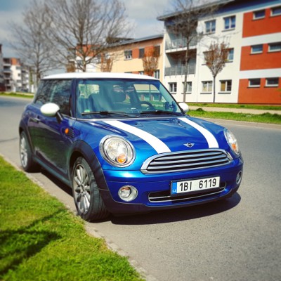 mini_r56_bonnet_stripes.jpg